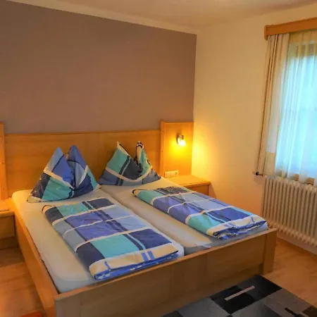 House Sylvia, Apartment *